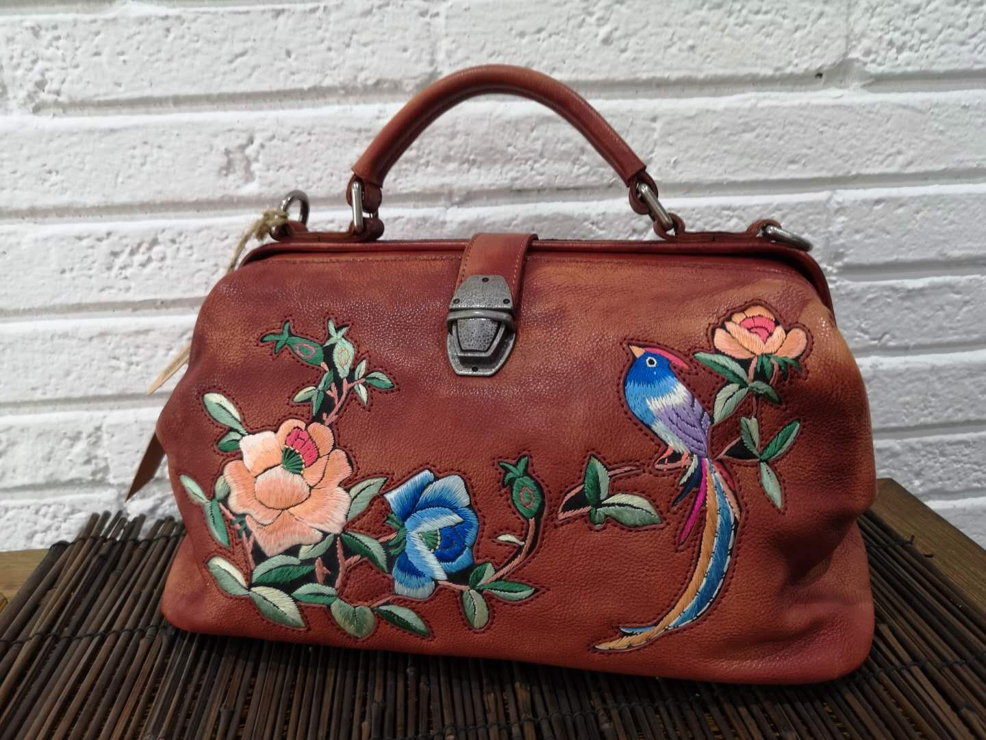 M O 2018 Shen Yan hand embroidery leather bag China Design Centre